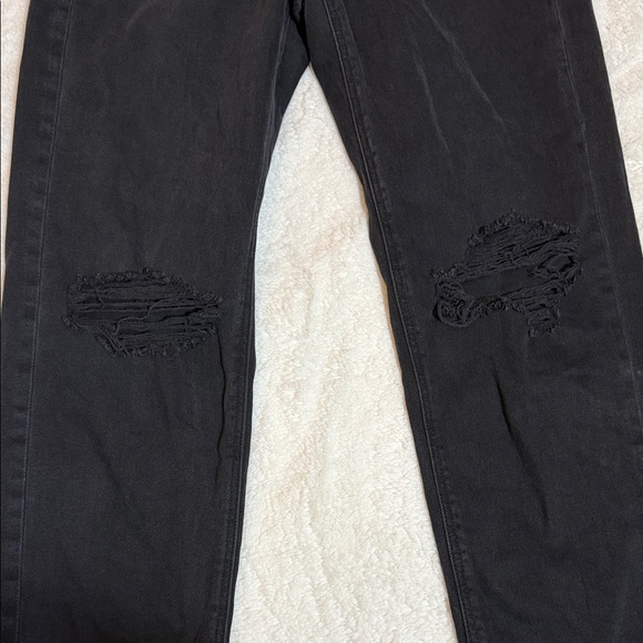 American Eagle Distressed Mom Straight Leg Jeans - Picture 2 of 8